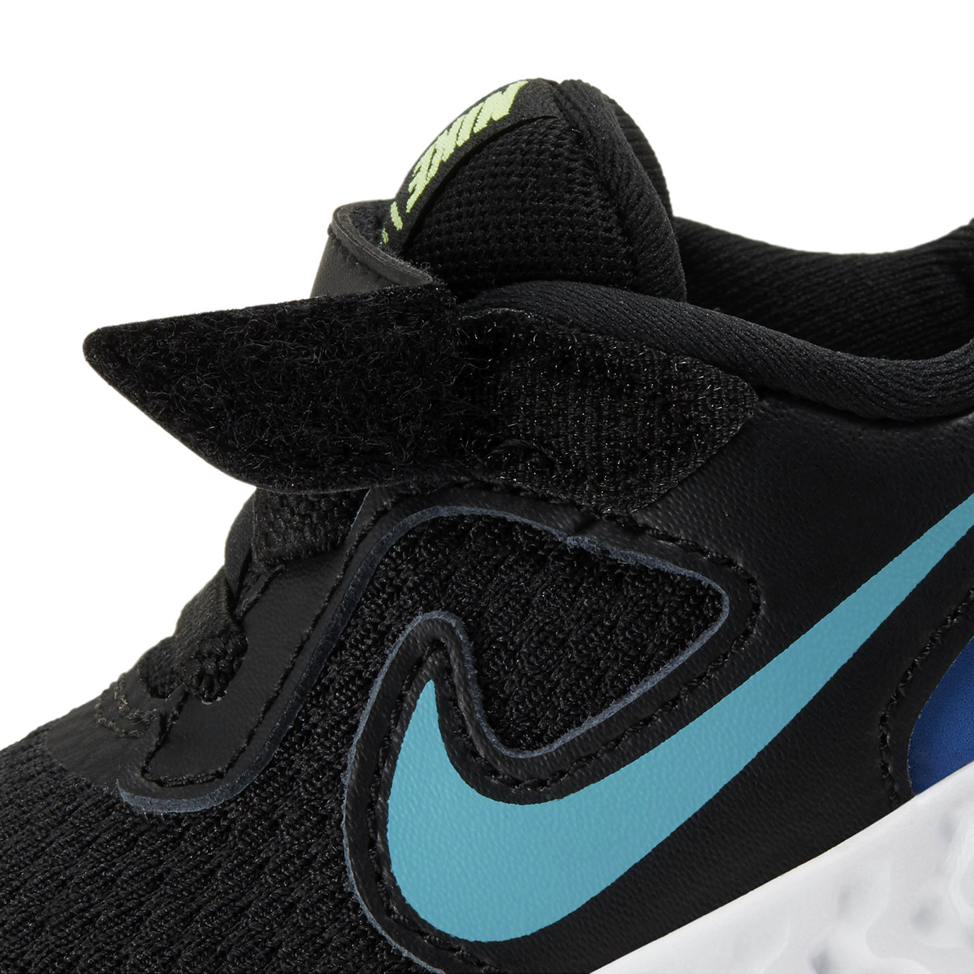 nike revolution 5 junior