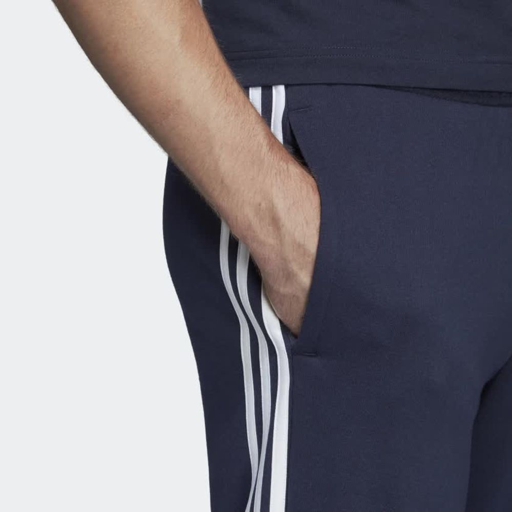 pantalones adidas ajustados